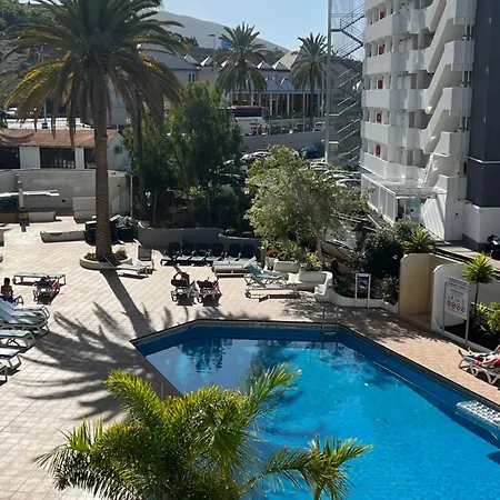 Ponderosa Americas 阿德耶